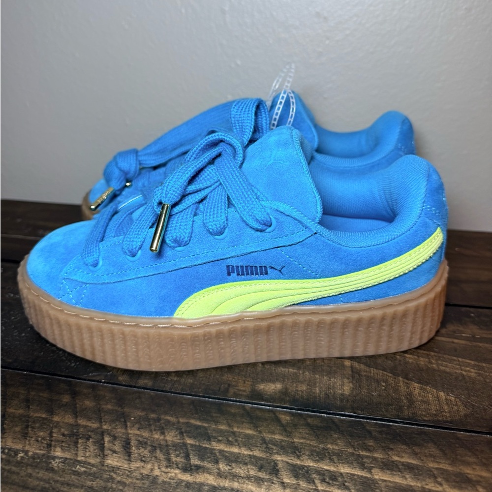 Puma Fenty X Puma Creeper Phatty Shoes
Size 6.5 Womens Blue/Yellow NEW